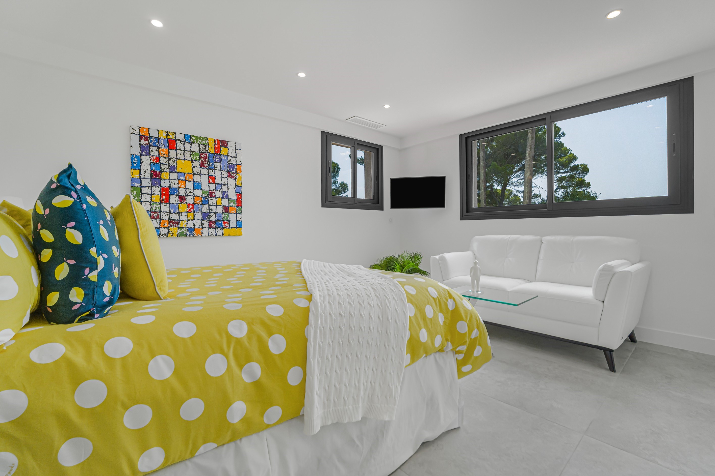  Mougins, renovated contemporary villa within the private estate Les Parcs de Mo… - 物件實景