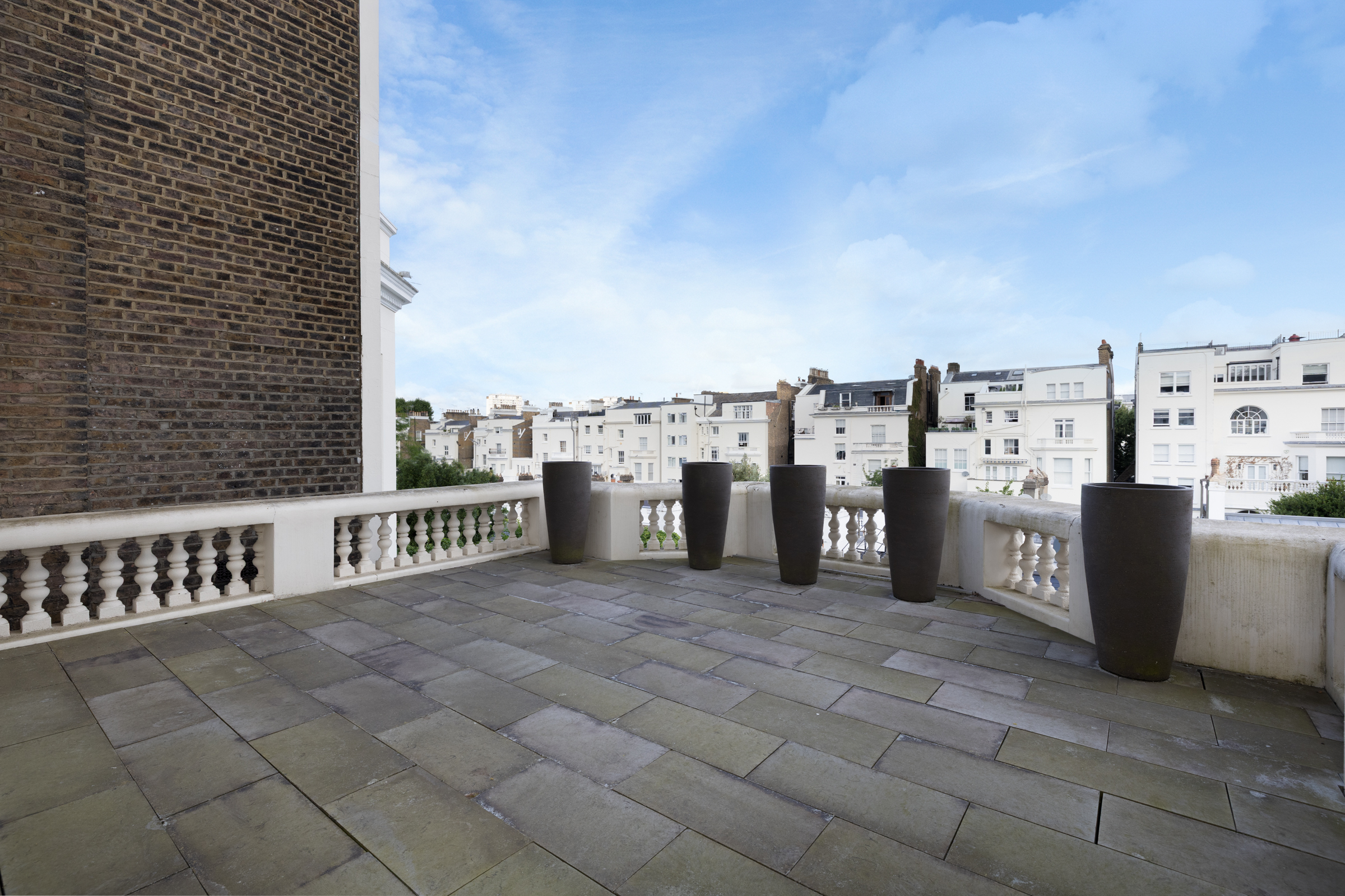  White Stucco Villa on Holland Park with Leisure Complex and Private Lift - 物件實景