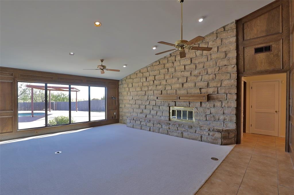 Winters, Texas, 79567, United States, 4 Bedrooms Bedrooms, ,4 BathroomsBathrooms,Residential,For Sale,1988007