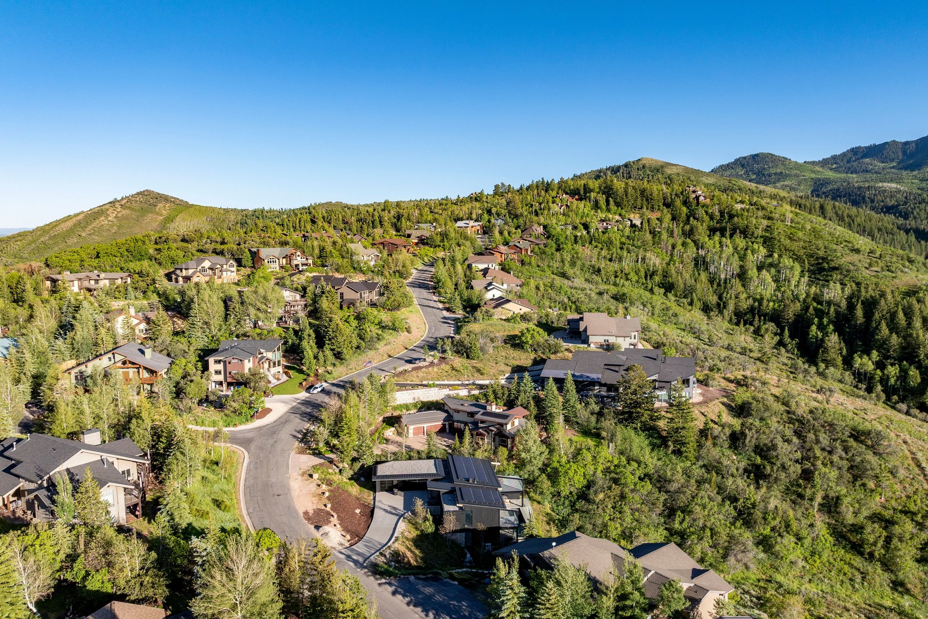  One-of-a-Kind Modern Pinebrook Residence - 物件實景