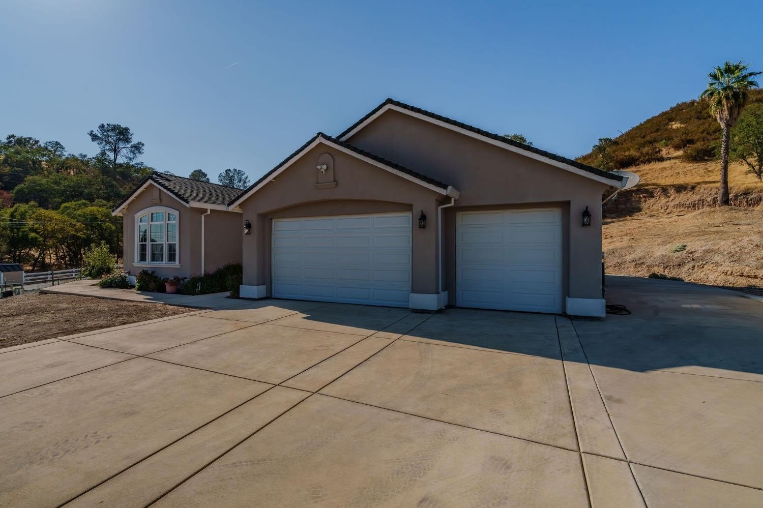 Valley Springs, California, 95252, United States, 3 Bedrooms Bedrooms, ,2 BathroomsBathrooms,Residential,For Sale,1943125
