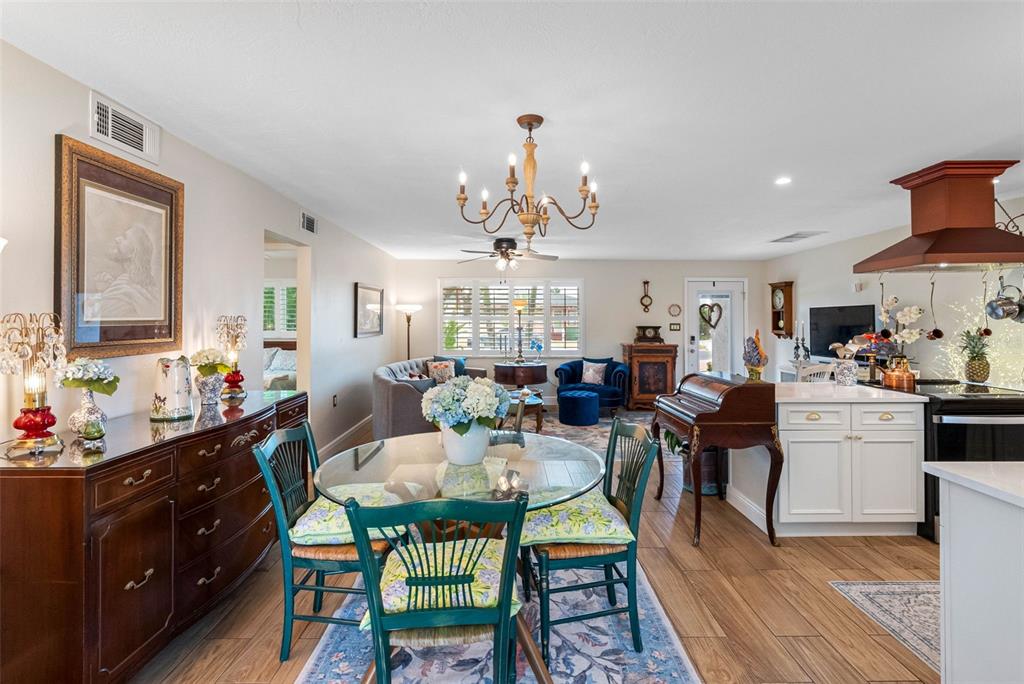 St Pete Beach, Florida, 33706, United States, 2 Bedrooms Bedrooms, ,2 BathroomsBathrooms,Residential,For Sale,1885302