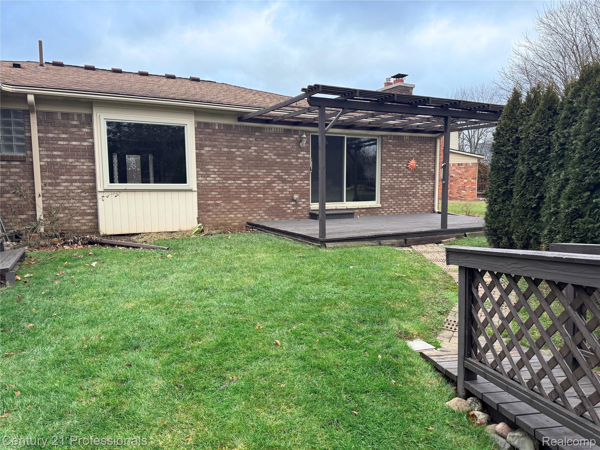 Troy, Michigan, 48085, United States, 4 Bedrooms Bedrooms, ,3 BathroomsBathrooms,Residential,For Sale,2009052