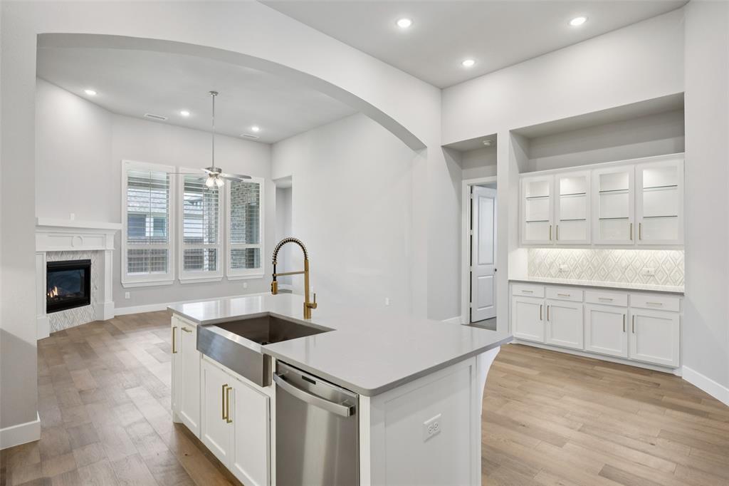 Rockwall, Texas, 75087, United States, 4 Bedrooms Bedrooms, ,4 BathroomsBathrooms,Residential,For Sale,1918235