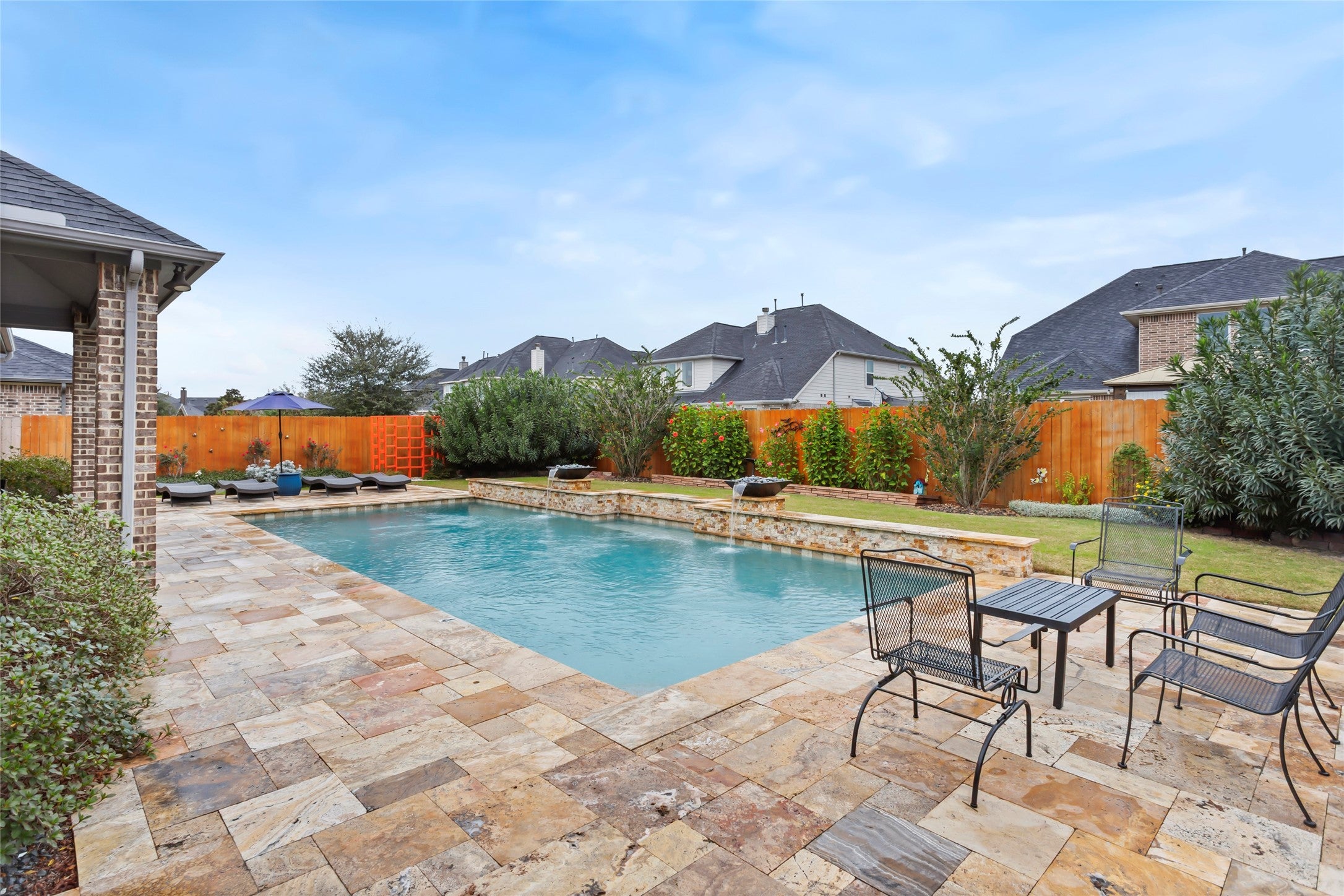 Rosenberg, Texas, 77469, United States, 4 Bedrooms Bedrooms, ,5 BathroomsBathrooms,Residential,For Sale,2010011