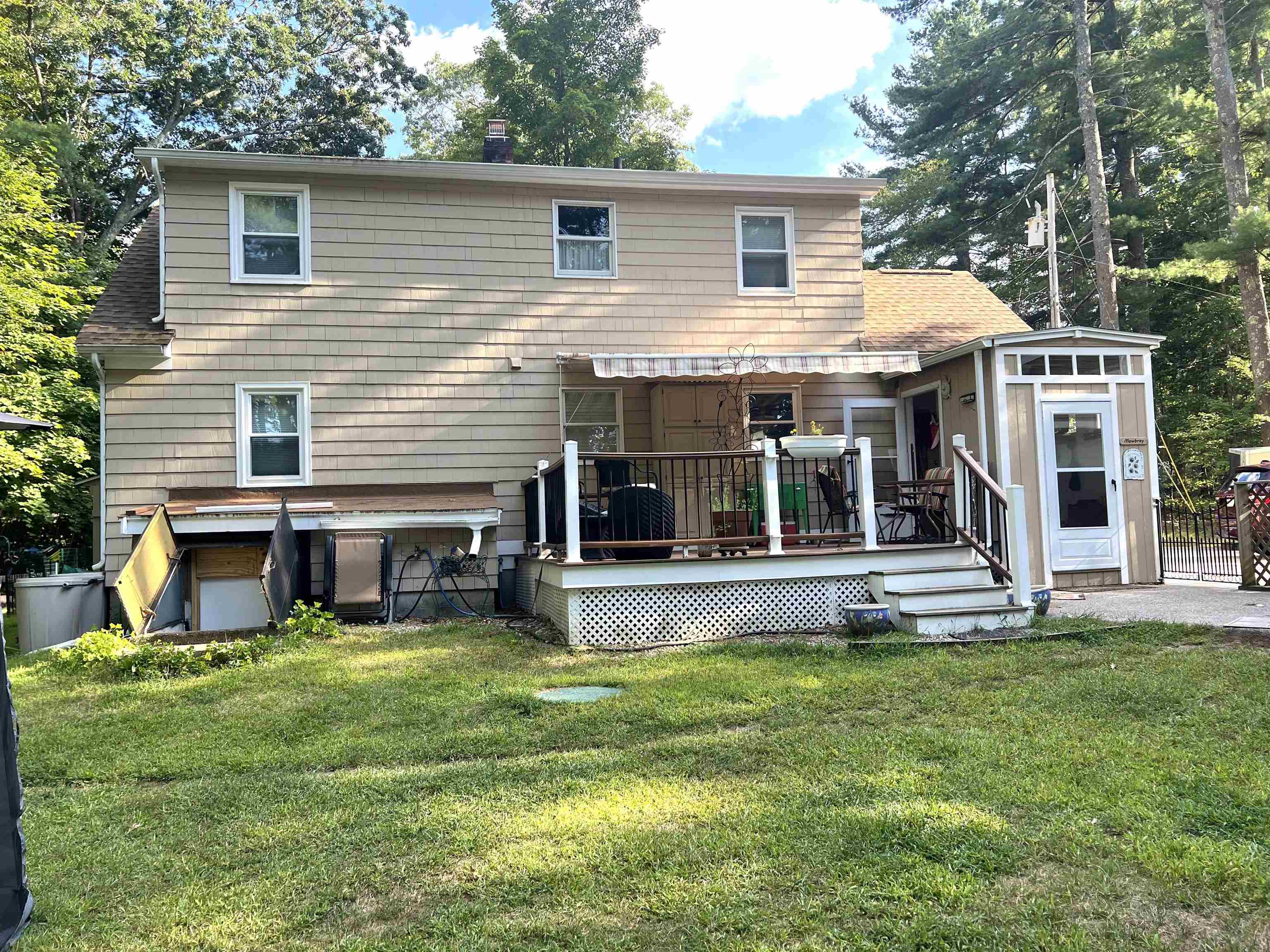 Windham, New Hampshire, 03087, United States, 3 Bedrooms Bedrooms, ,1 BathroomBathrooms,Residential,For Sale,1927223