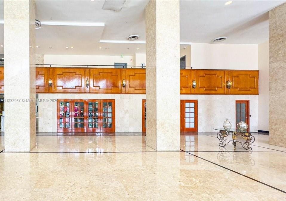 Miami Beach, Florida, 33140, United States, 2 Bedrooms Bedrooms, ,2 BathroomsBathrooms,Residential,For Sale,1890923