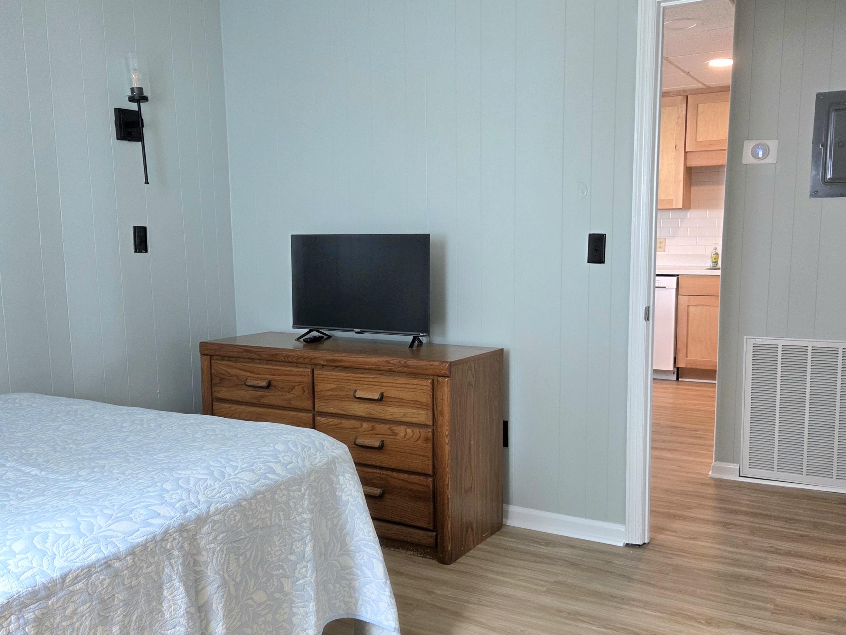 Emerald Isle, North Carolina, 28594, United States, 6 Bedrooms Bedrooms, ,4 BathroomsBathrooms,Residential,For Sale,1983472