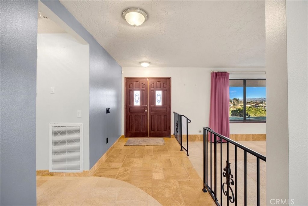 Hesperia, California, 92345, United States, 6 Bedrooms Bedrooms, ,4 BathroomsBathrooms,Residential,For Sale,1942920