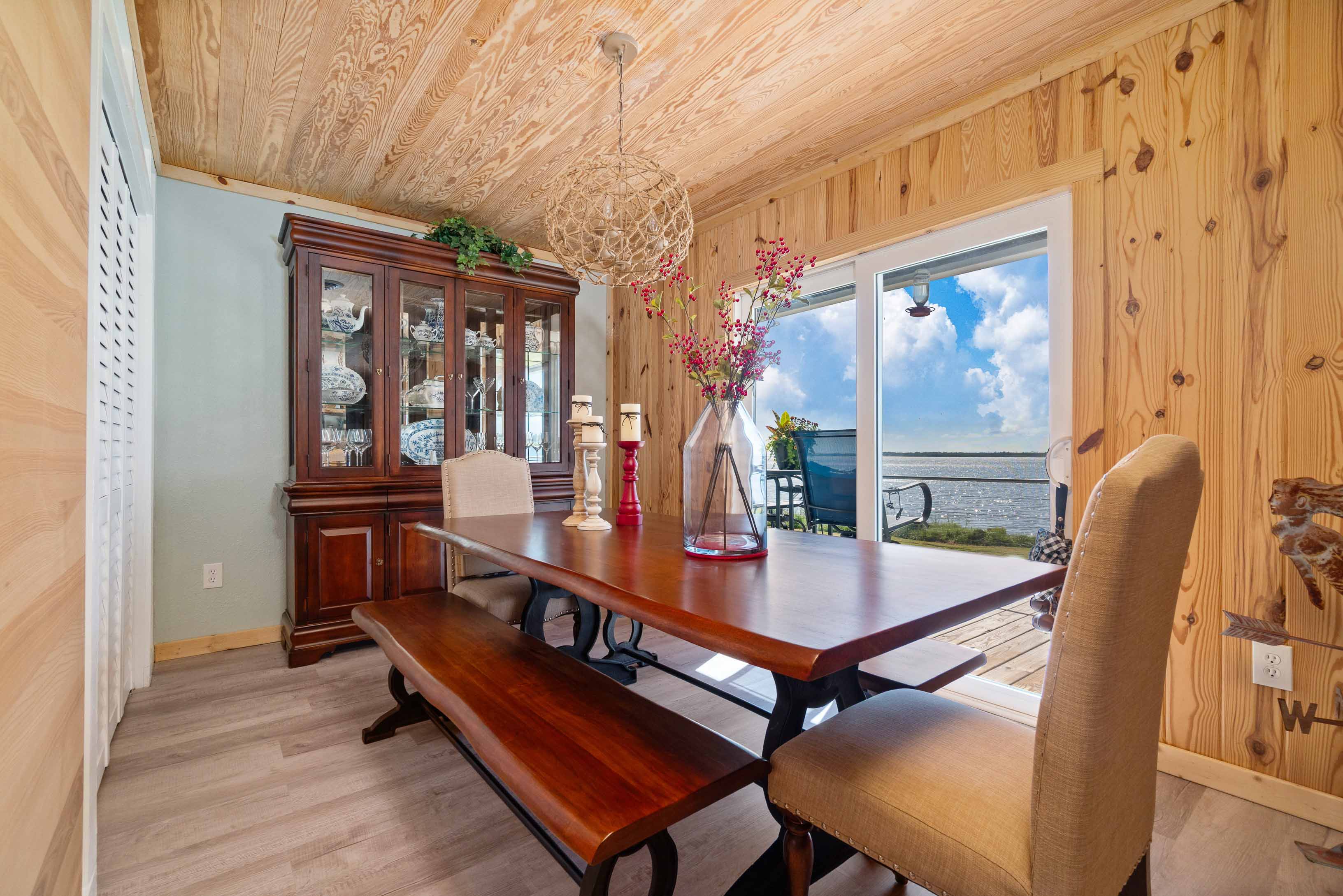 Aurora, North Carolina, 27806, United States, 3 Bedrooms Bedrooms, ,2 BathroomsBathrooms,Residential,For Sale,1973903