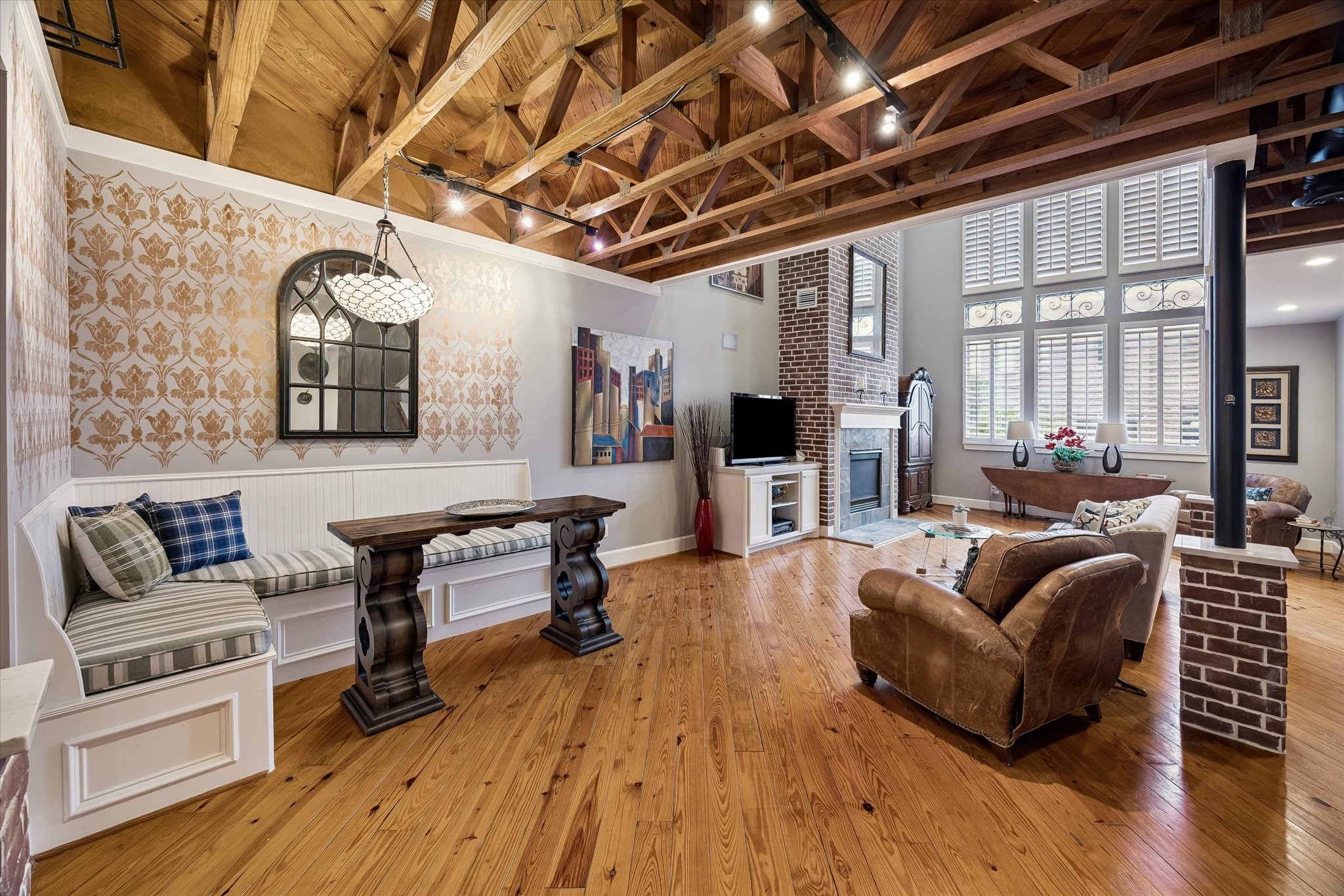  915 Knox Street D - 物件實景