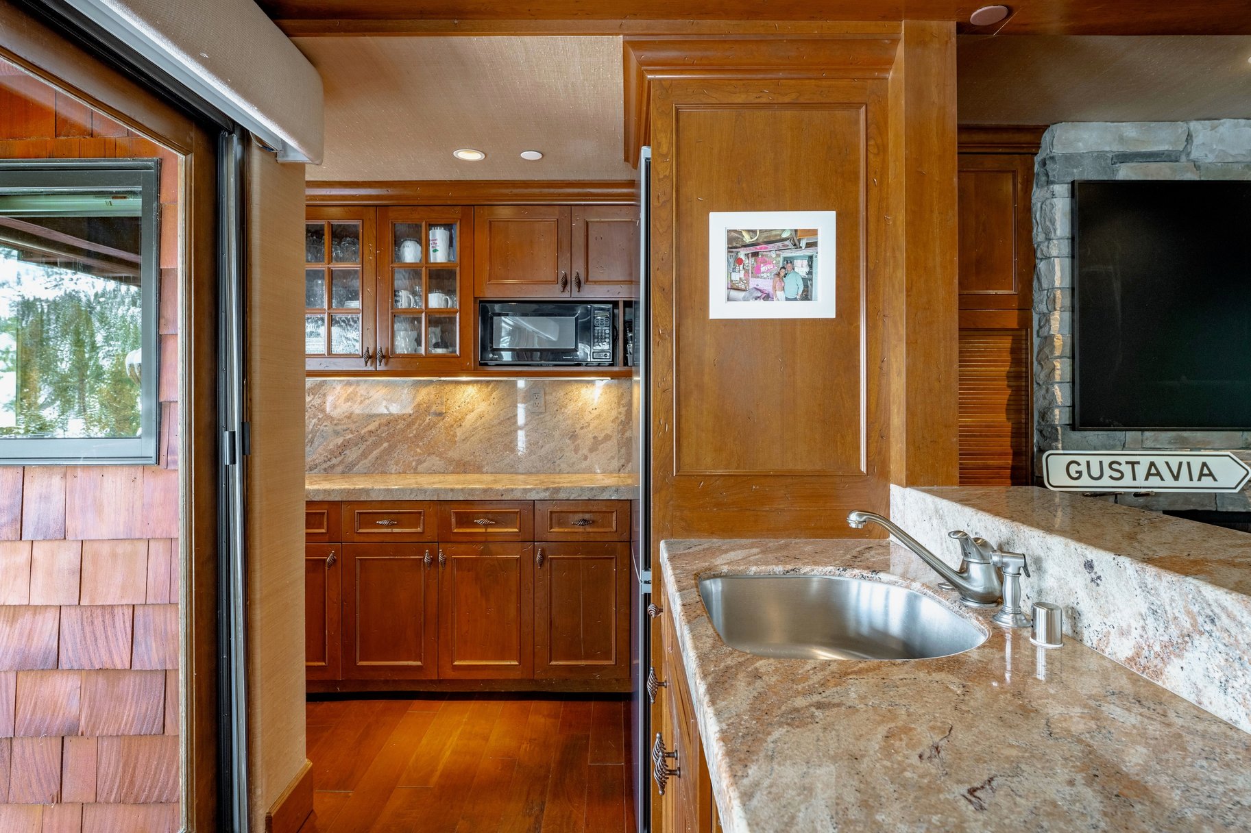  Legendary Stillwater Cove  Gated. Private. Lakefront - 物件實景