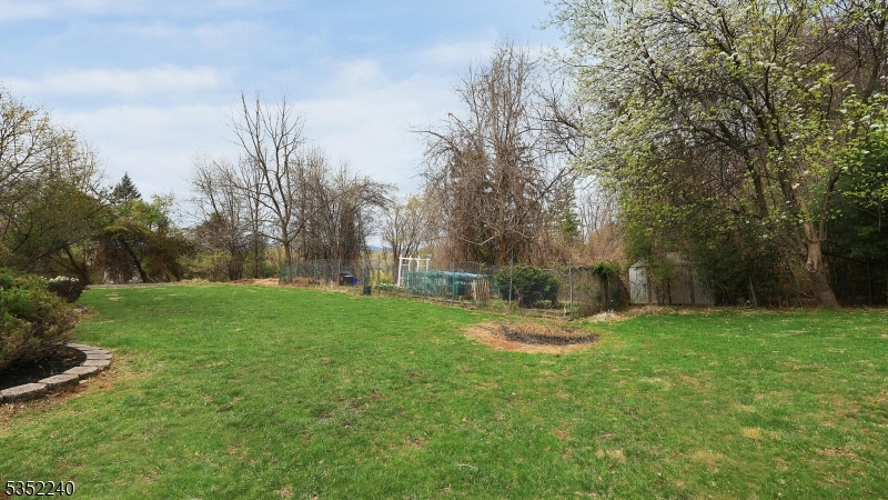 Bridgewater Twp., New Jersey, 07920, United States, 5 Bedrooms Bedrooms, ,4 BathroomsBathrooms,Residential,For Sale,1784085