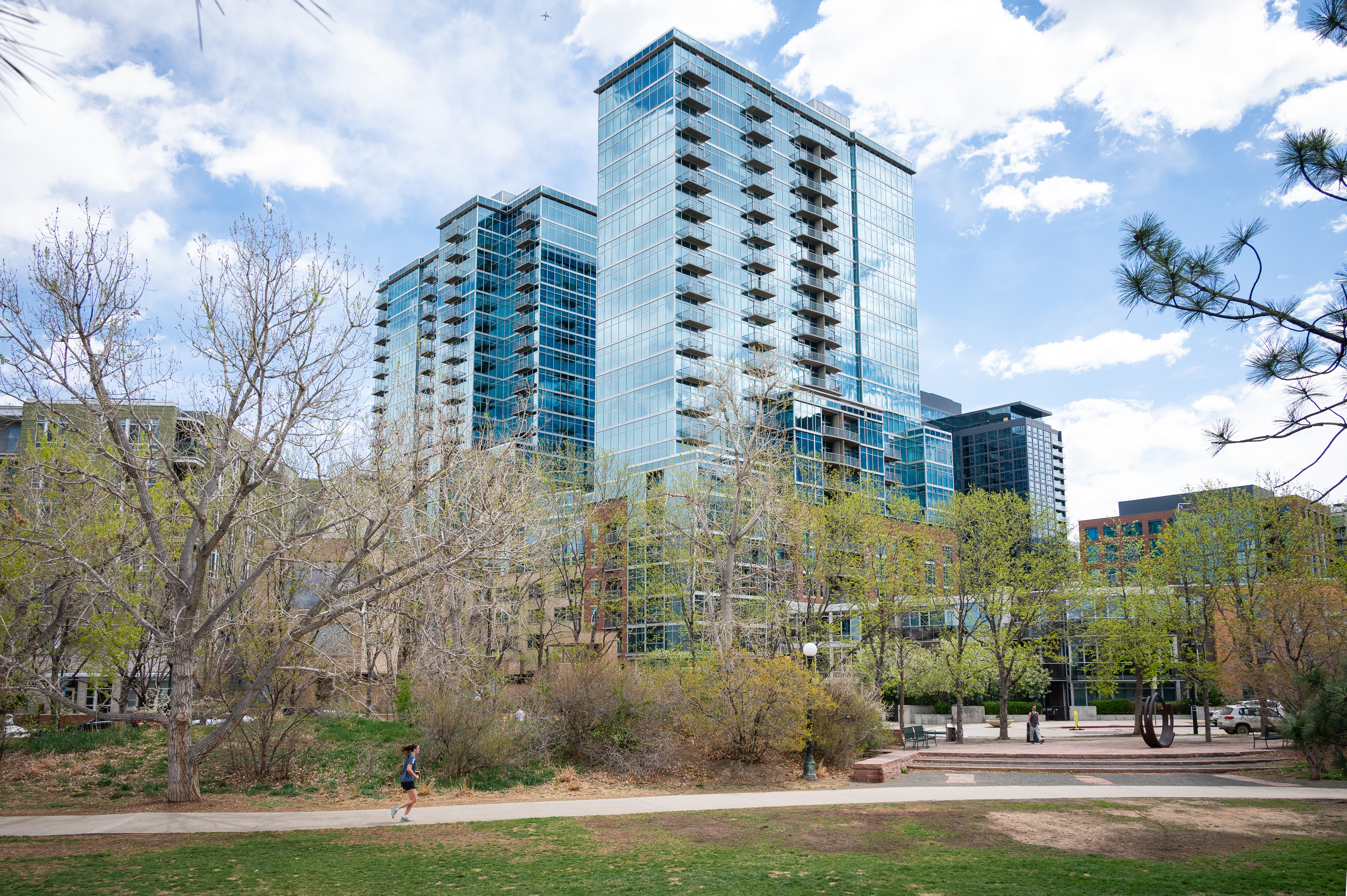  Positioned within the Glass House in Riverfront Park - 物件實景