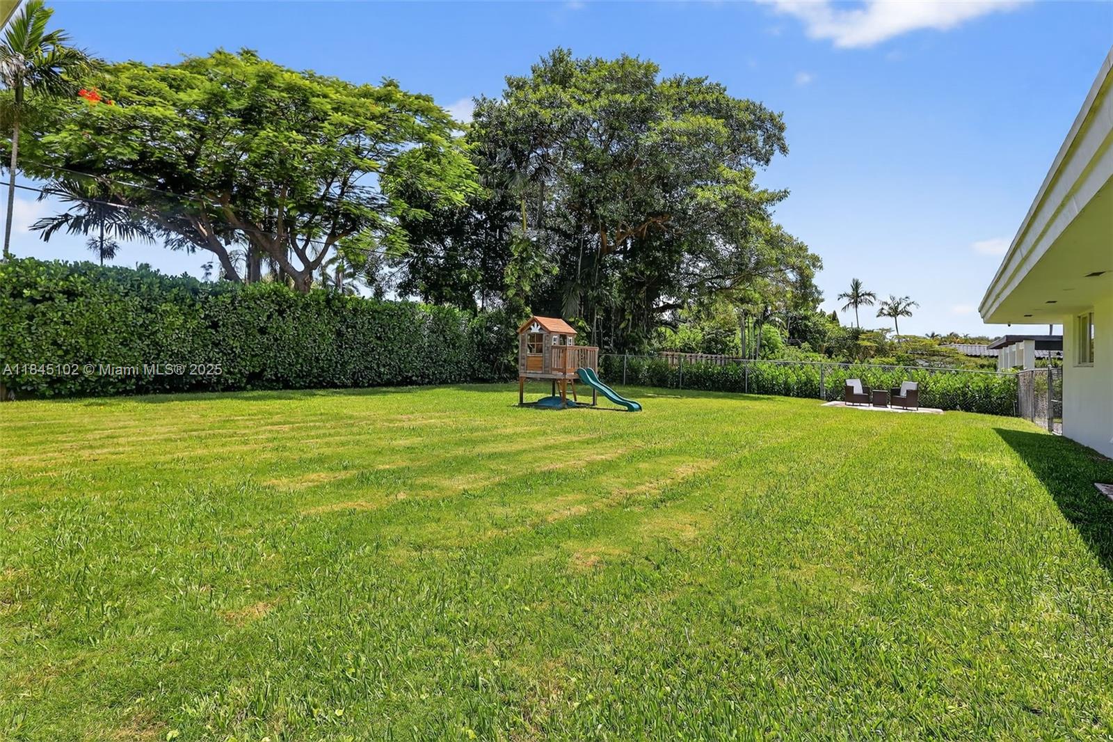 Palmetto Bay, Florida, 33158, United States, 4 Bedrooms Bedrooms, ,4 BathroomsBathrooms,Residential,For Sale,1900874