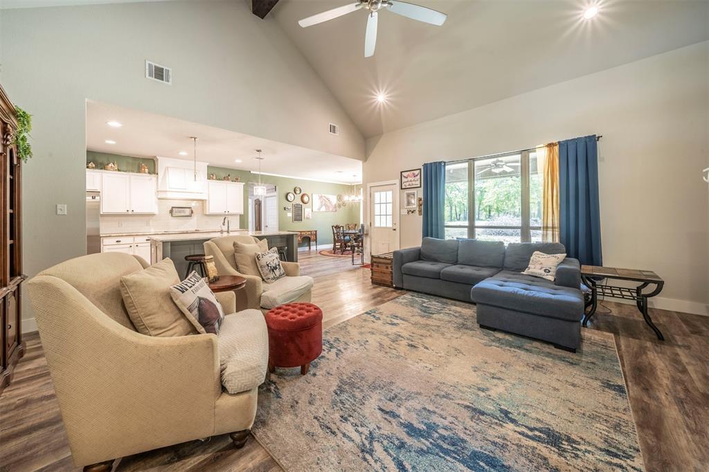 Poolville, Texas, 76487, United States, 4 Bedrooms Bedrooms, ,3 BathroomsBathrooms,Residential,For Sale,1944917