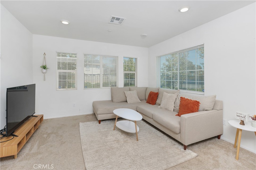 Murrieta, California, 92563, United States, 3 Bedrooms Bedrooms, ,3 BathroomsBathrooms,Residential,For Sale,1946900