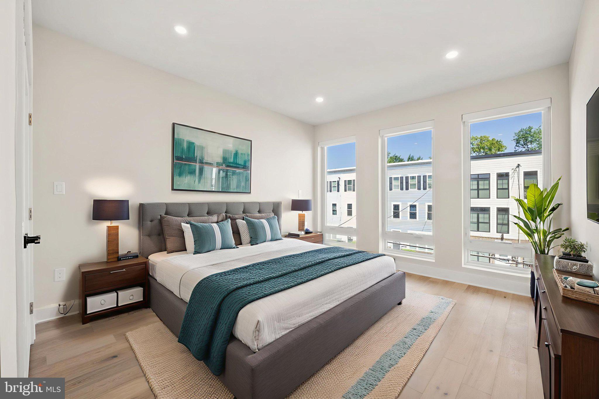Washington, District of Columbia, 20002, United States, 3 Bedrooms Bedrooms, ,3 BathroomsBathrooms,Residential,For Sale,1928726