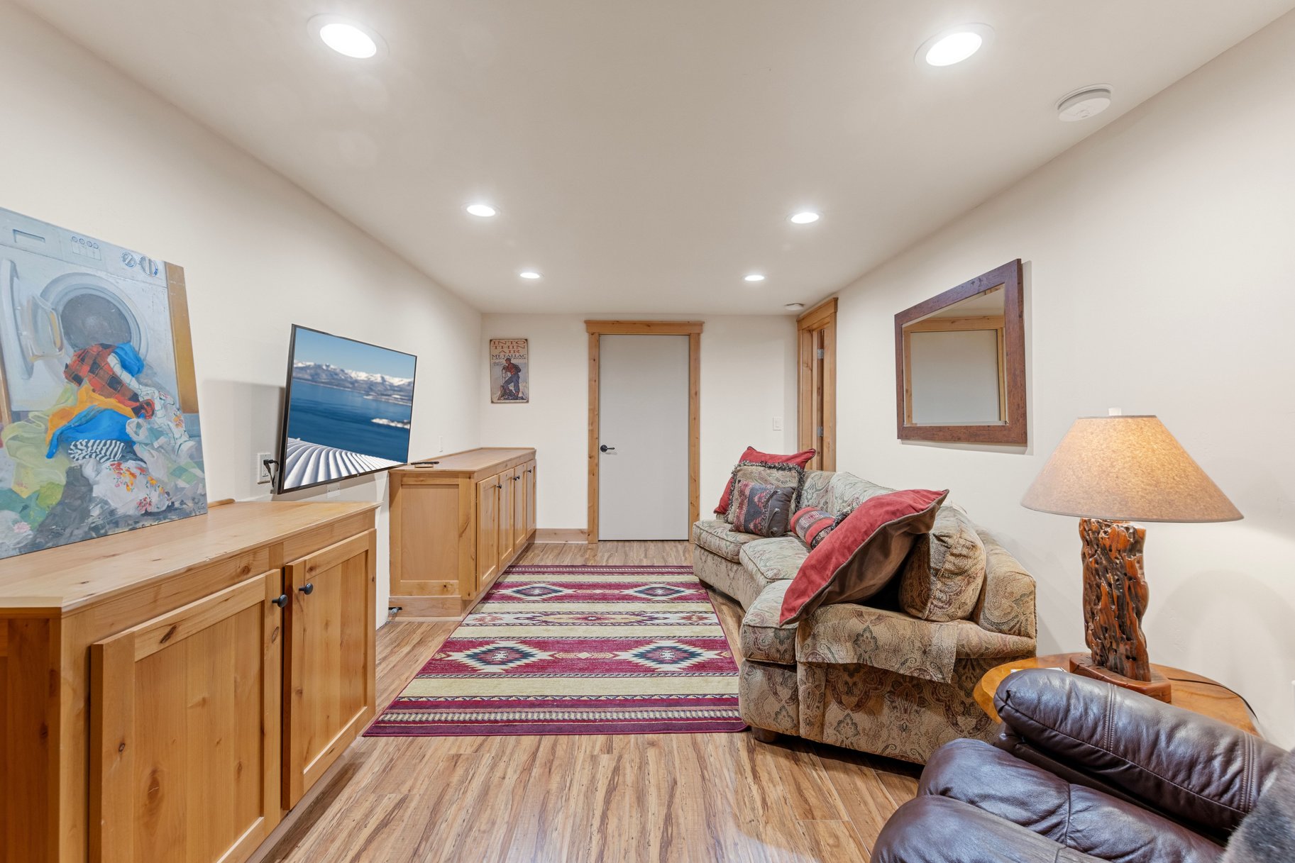 Gorgeous Tahoe Lodge next to open forest and close to everything - 物件實景