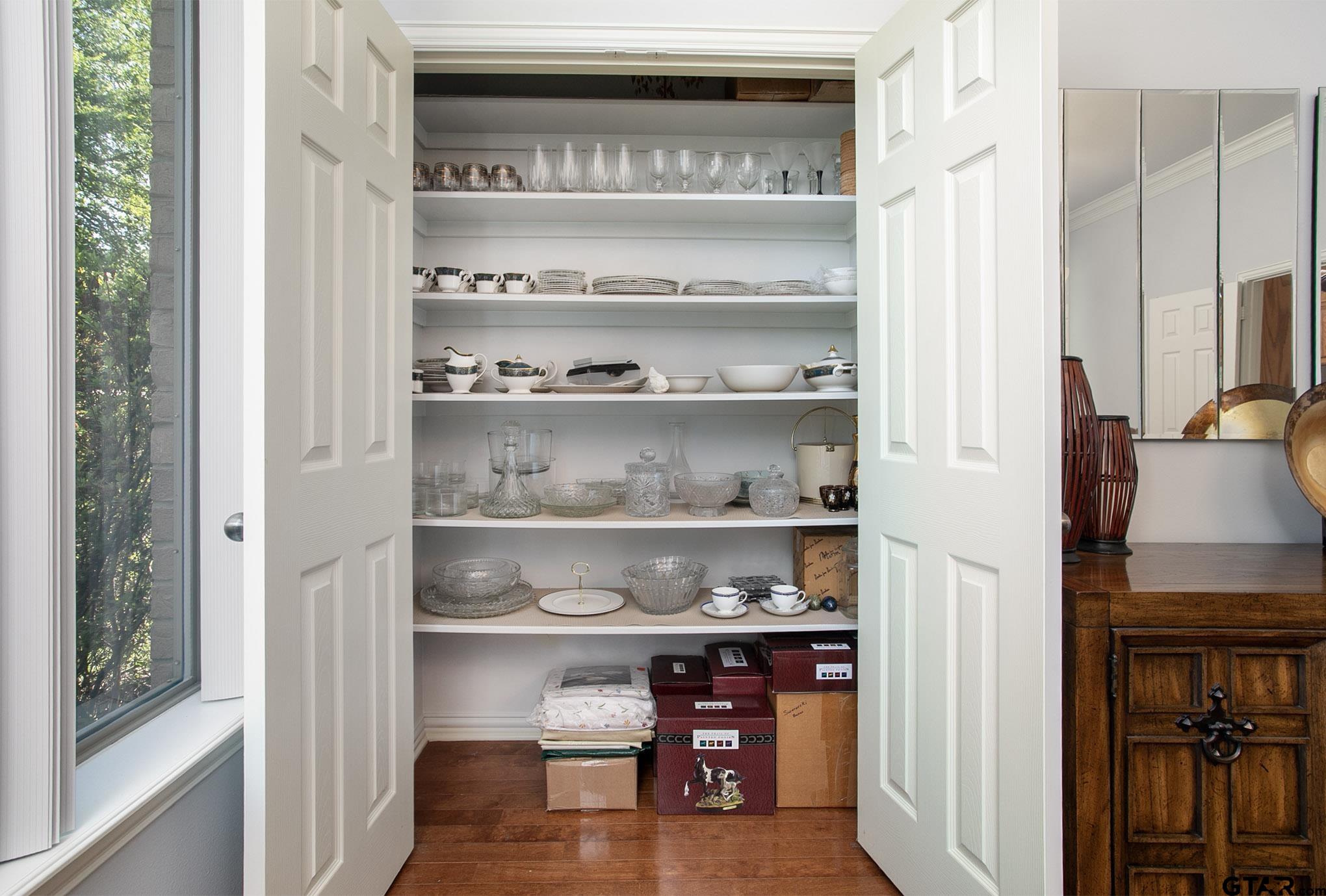 Flint, Texas, 75762, United States, 4 Bedrooms Bedrooms, ,4 BathroomsBathrooms,Residential,For Sale,1817610