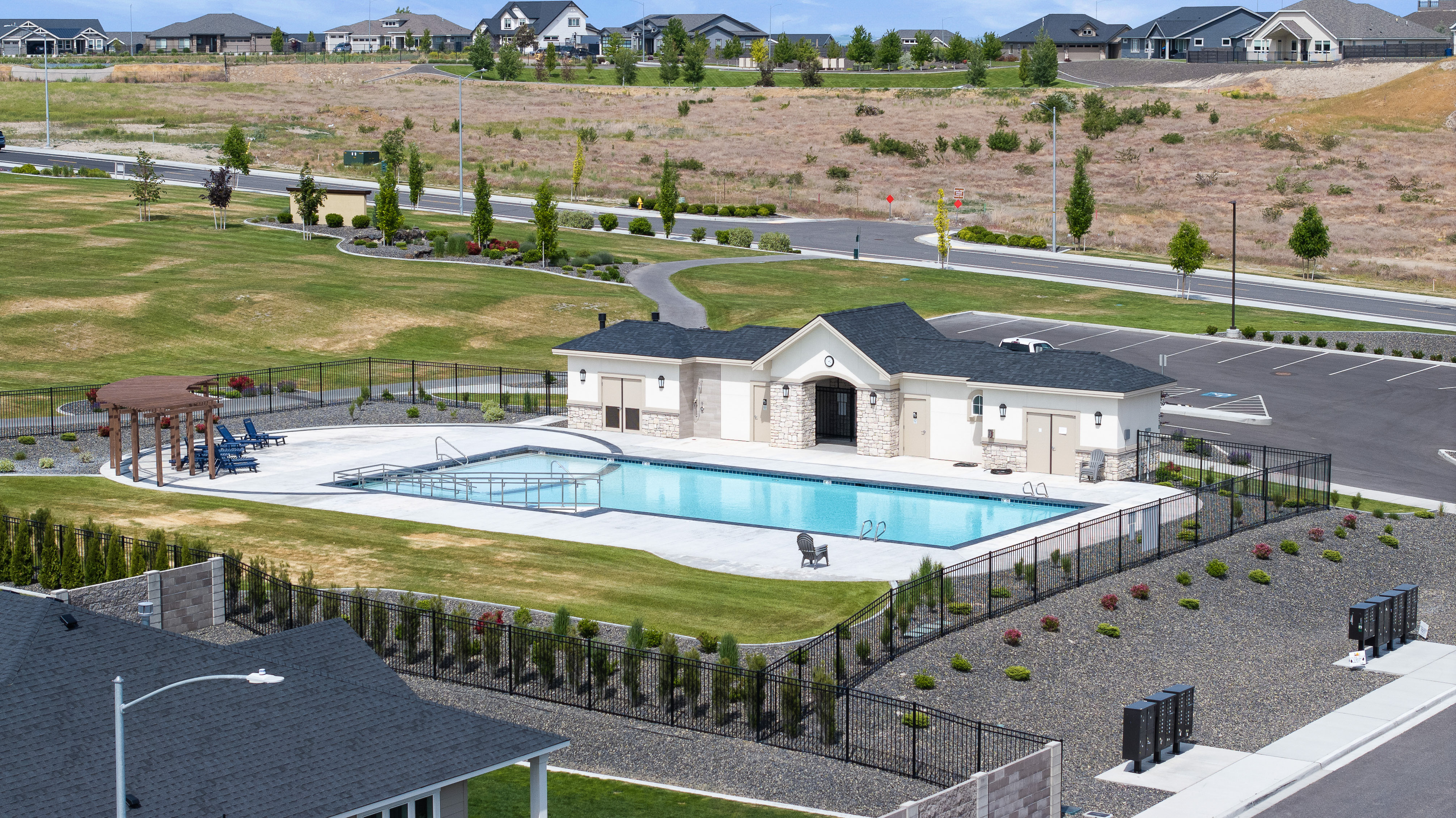  5-Bedroom Home with a Dream Garage in Siena Hills - 物件實景