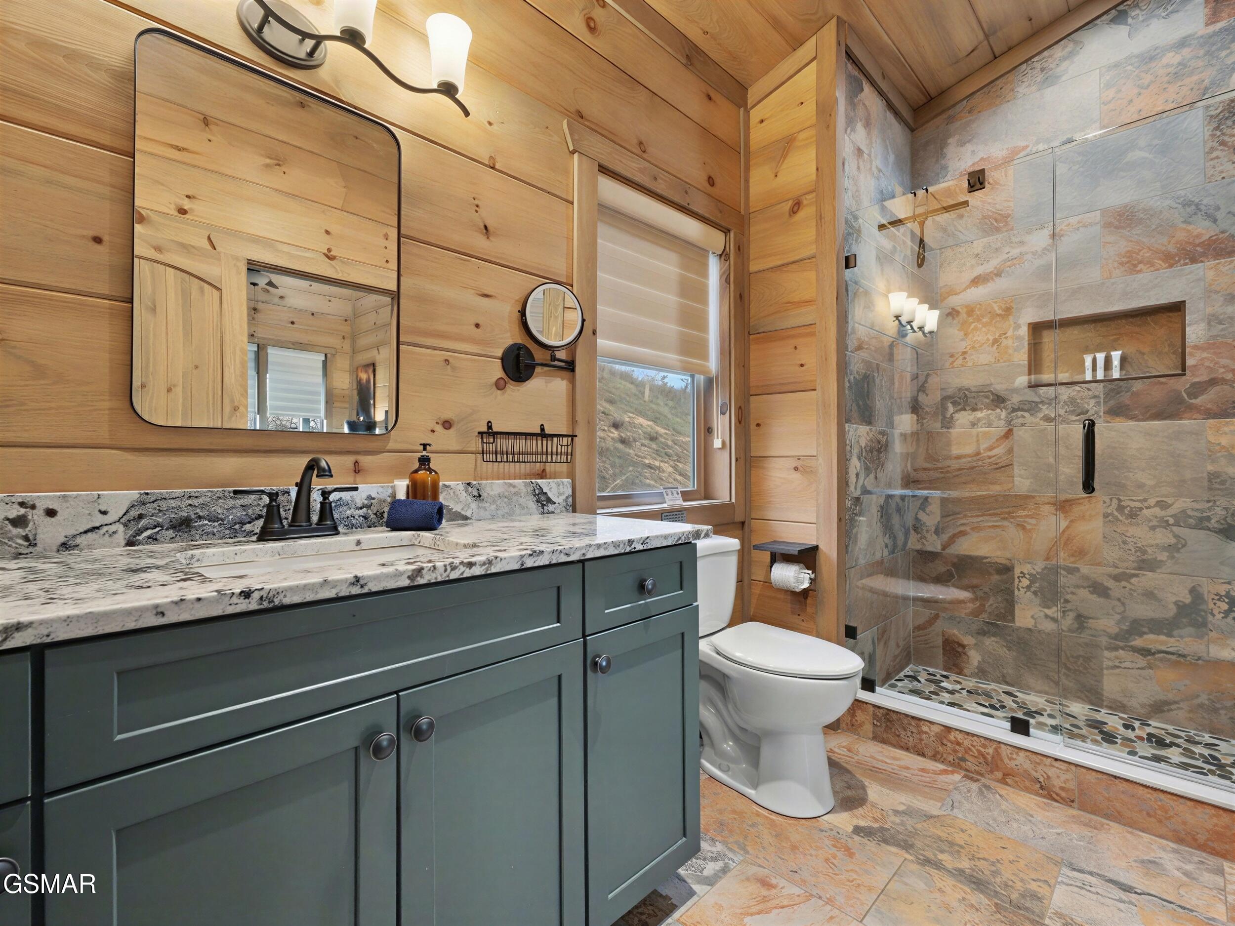 Gatlinburg, Tennessee, 37738, United States, 3 Bedrooms Bedrooms, ,4 BathroomsBathrooms,Residential,For Sale,2012548