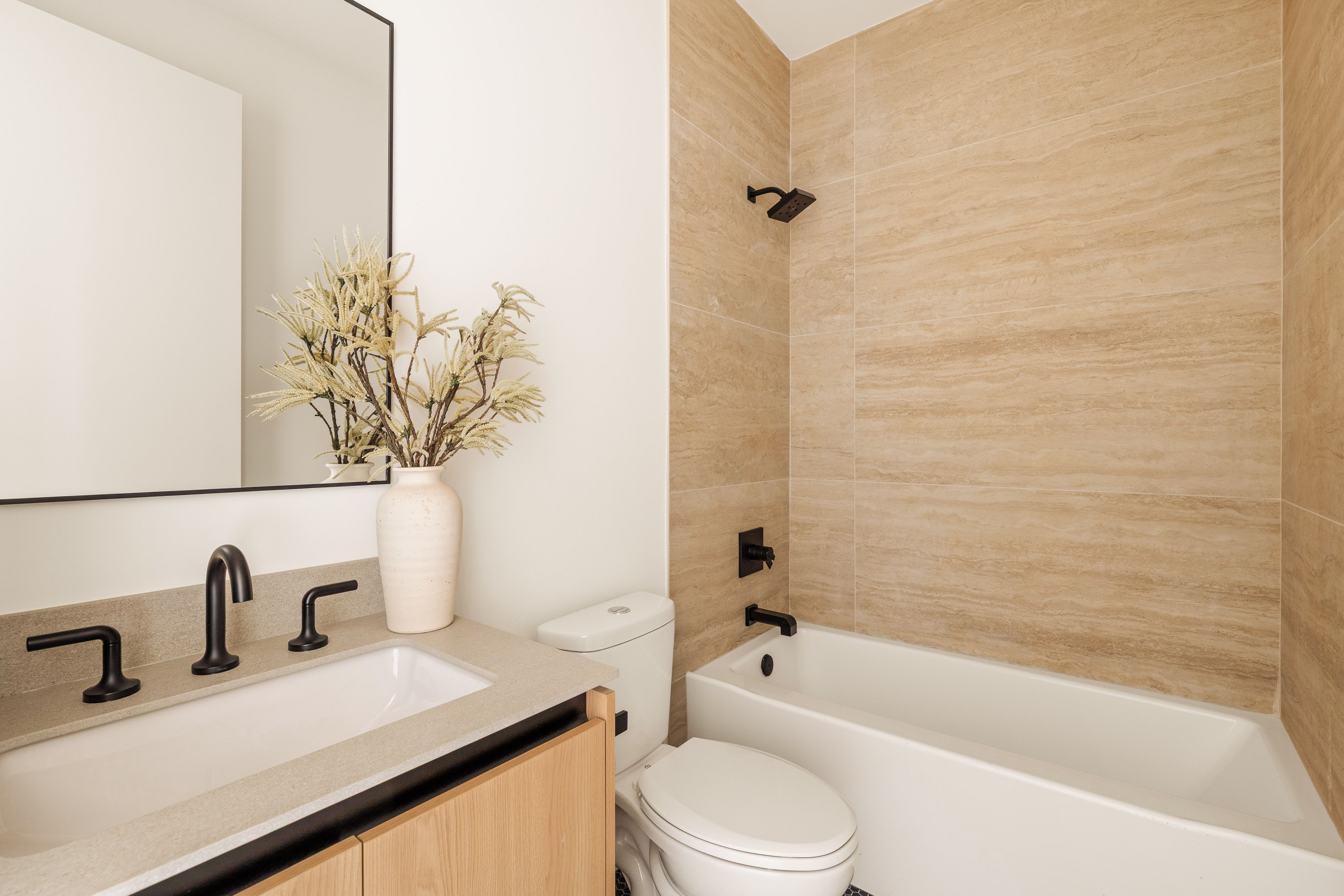  1749 1/2 S Marvin Ave - 物件實景