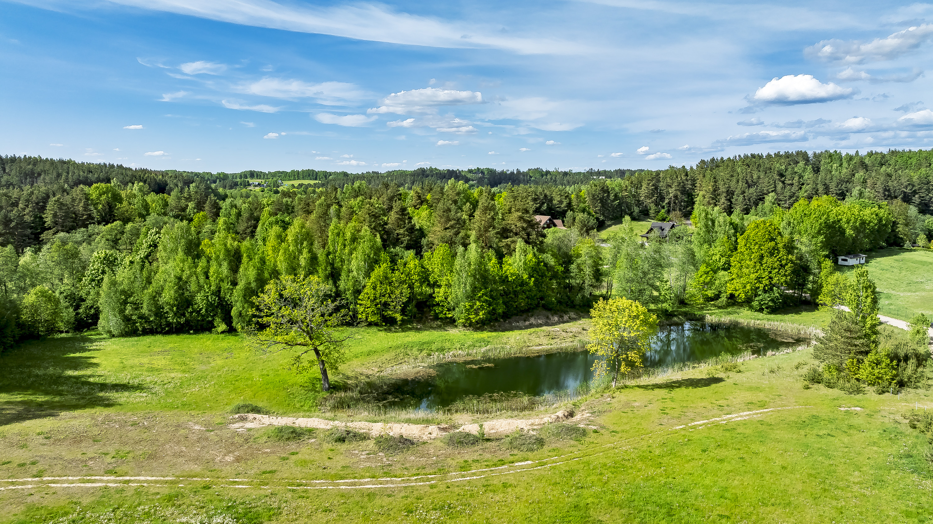  Spacious land plot in a picturesque location by the lake - 物件實景