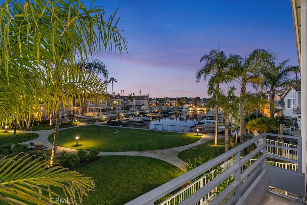 Long Beach, California, 90803, United States, 3 Bedrooms Bedrooms, ,3 BathroomsBathrooms,Residential,For Sale,1989113