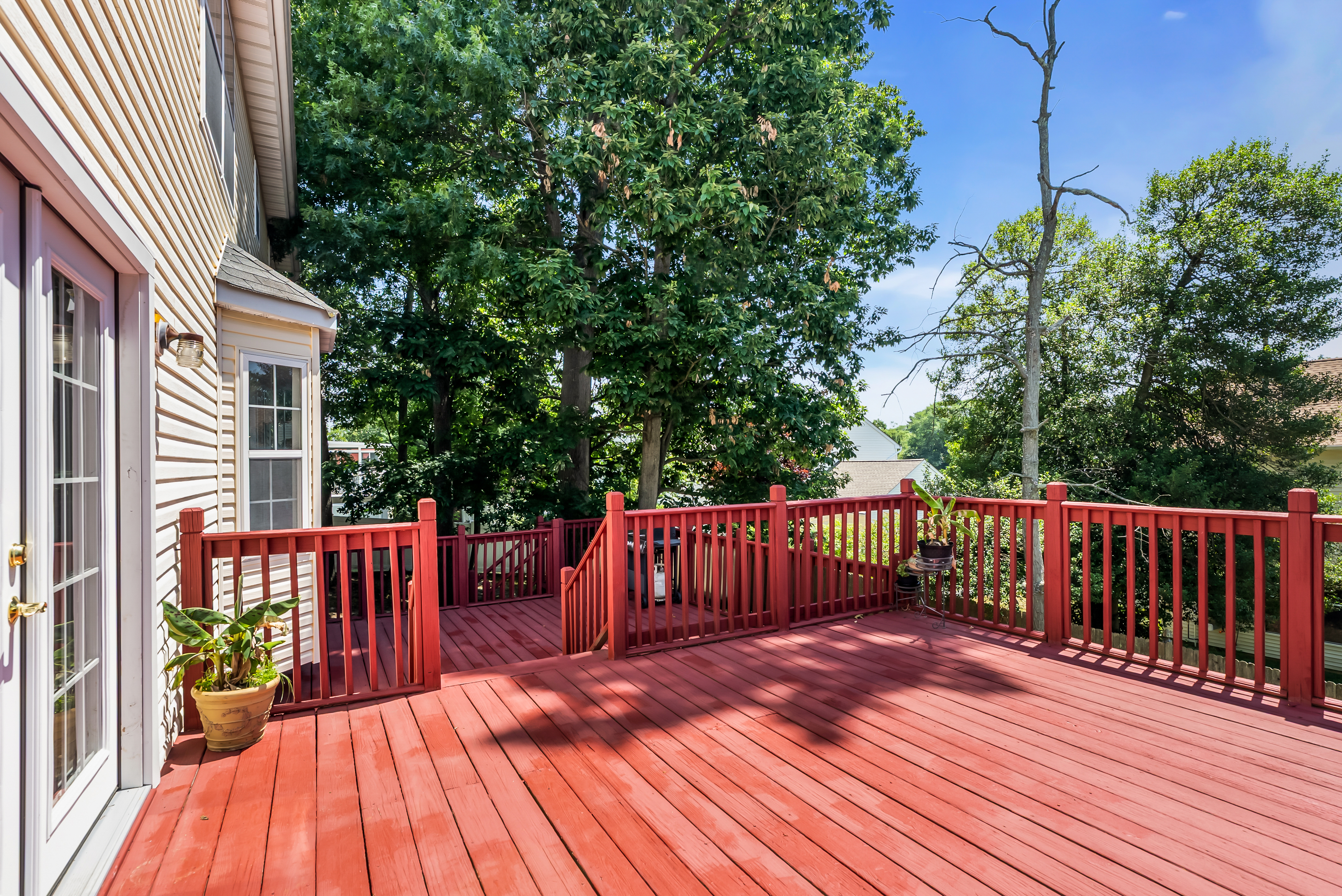  Woodland Hills Colonial Opportunity - 物件實景