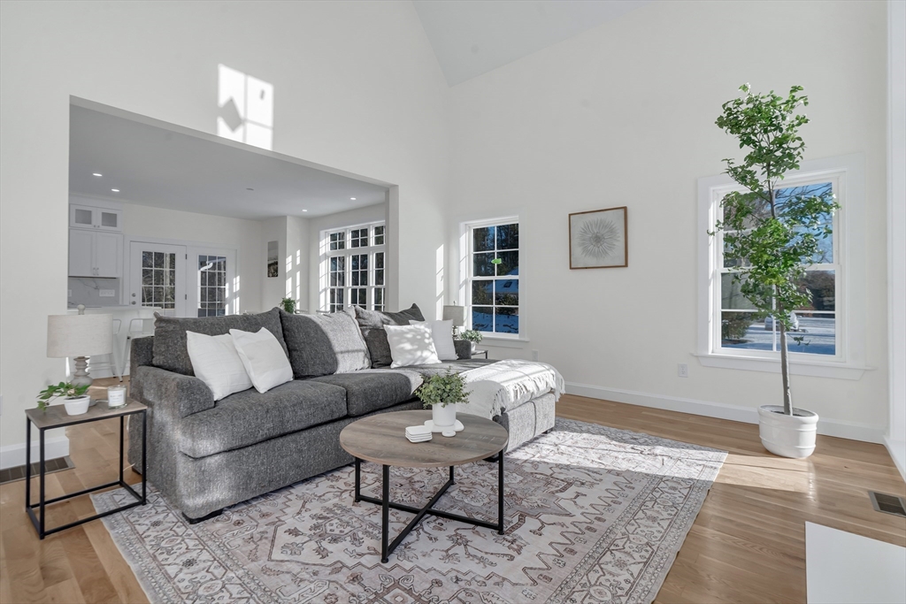 Rehoboth, Massachusetts, 02769, United States, 3 Bedrooms Bedrooms, ,4 BathroomsBathrooms,Residential,For Sale,2005285