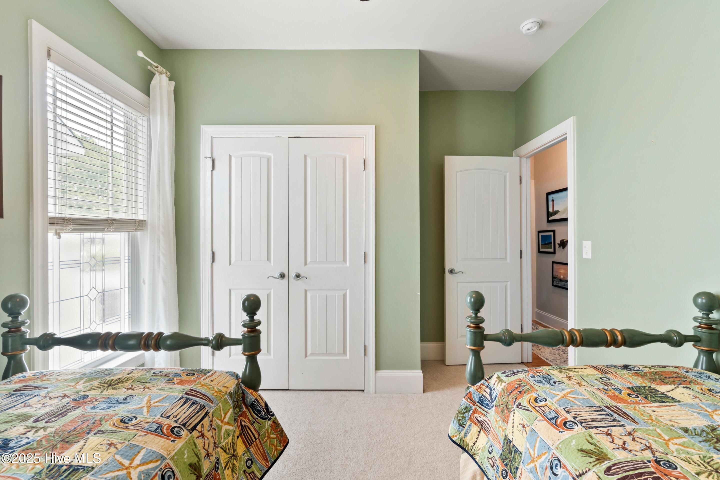 Southport, North Carolina, 28461, United States, 4 Bedrooms Bedrooms, ,4 BathroomsBathrooms,Residential,For Sale,1925893