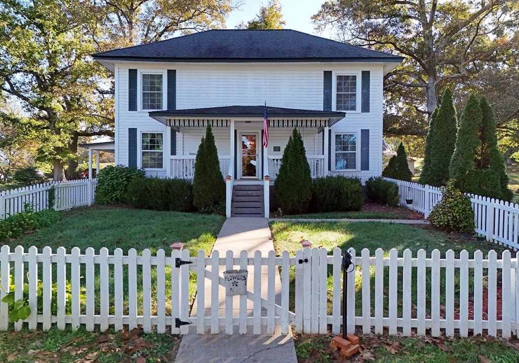 Morganton, Georgia, 30560, United States, 4 Bedrooms Bedrooms, ,3 BathroomsBathrooms,Residential,For Sale,1805518