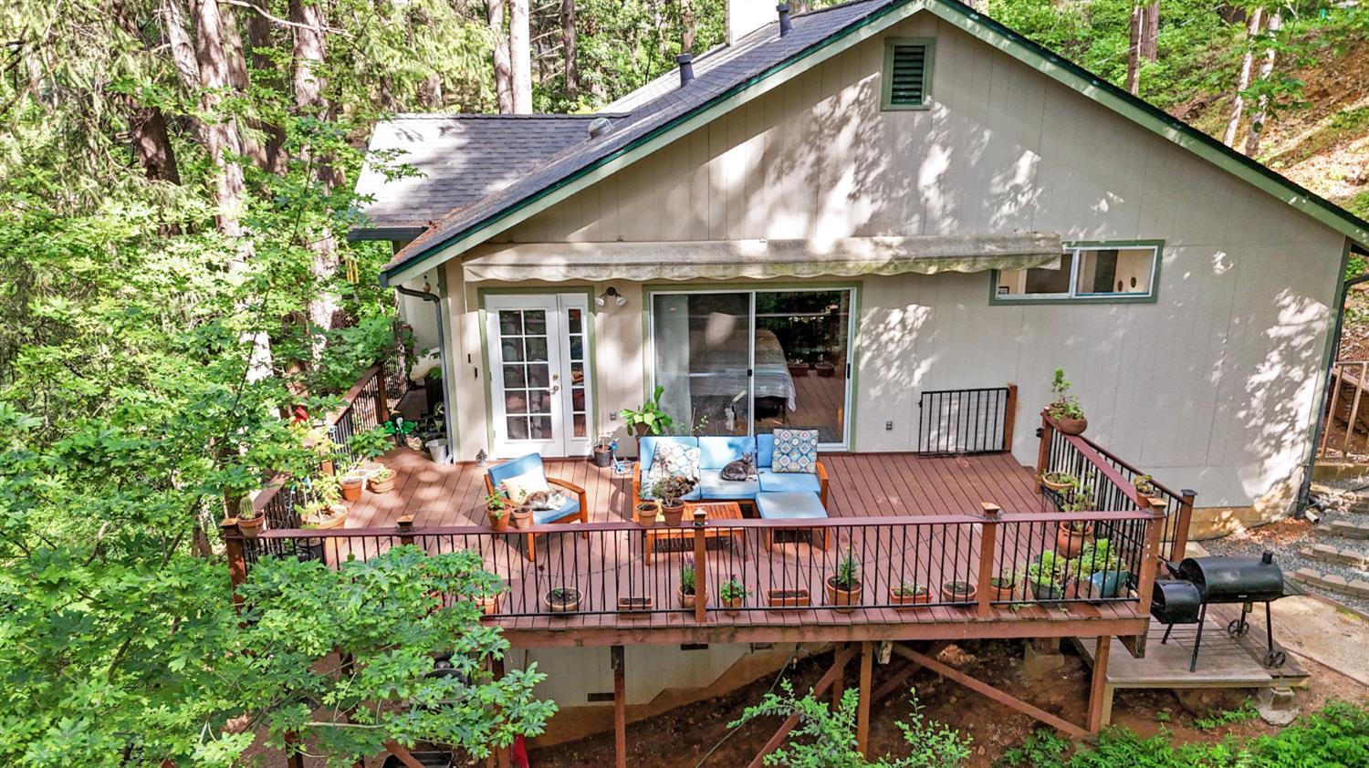 Grass Valley, California, 95945, United States, 3 Bedrooms Bedrooms, ,2 BathroomsBathrooms,Residential,For Sale,1944536