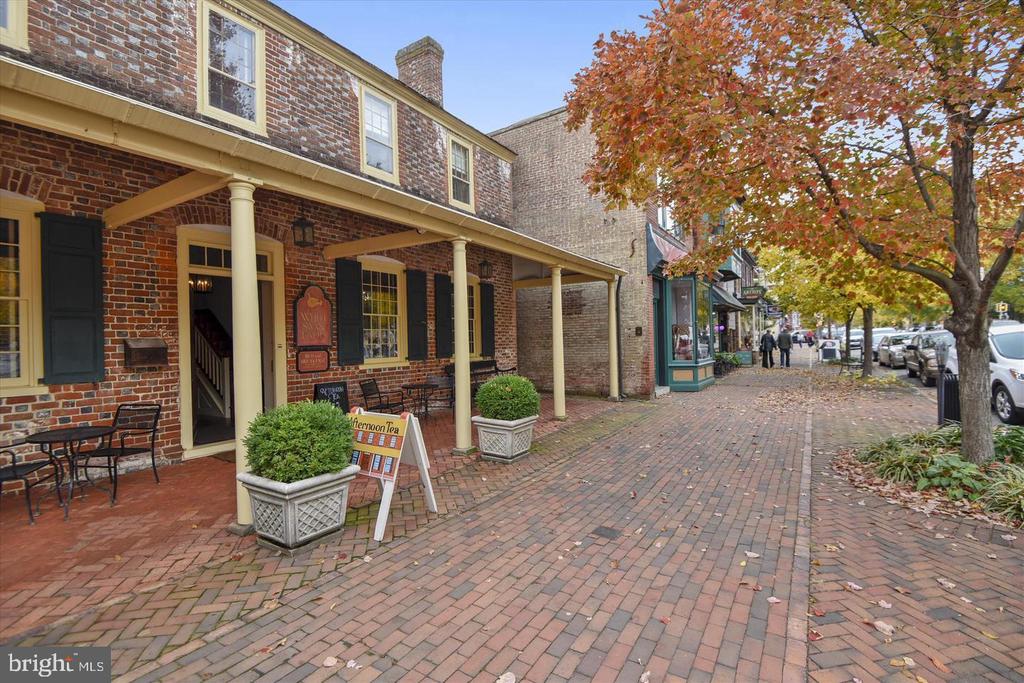 Chestertown, Maryland, 21620, United States, 2 Bedrooms Bedrooms, ,3 BathroomsBathrooms,Residential,For Sale,1949914