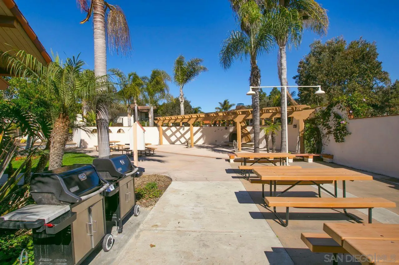 San Diego, California, 92110, United States, 4 Bedrooms Bedrooms, ,3 BathroomsBathrooms,Residential,For Sale,1940951