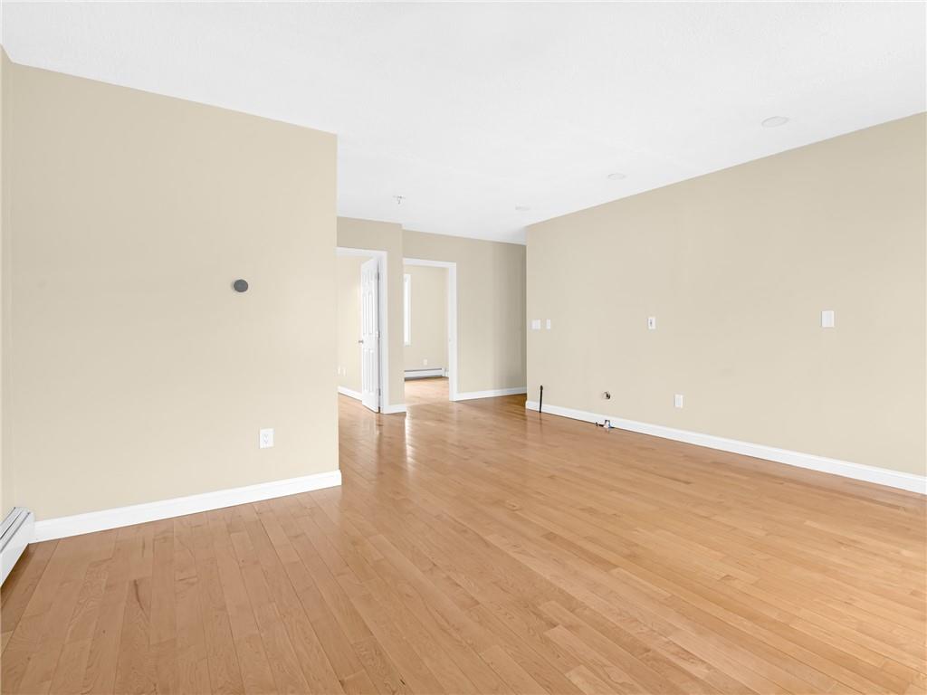 Warwick, Rhode Island, 02889, United States, 3 Bedrooms Bedrooms, ,3 BathroomsBathrooms,Residential,For Sale,2030234