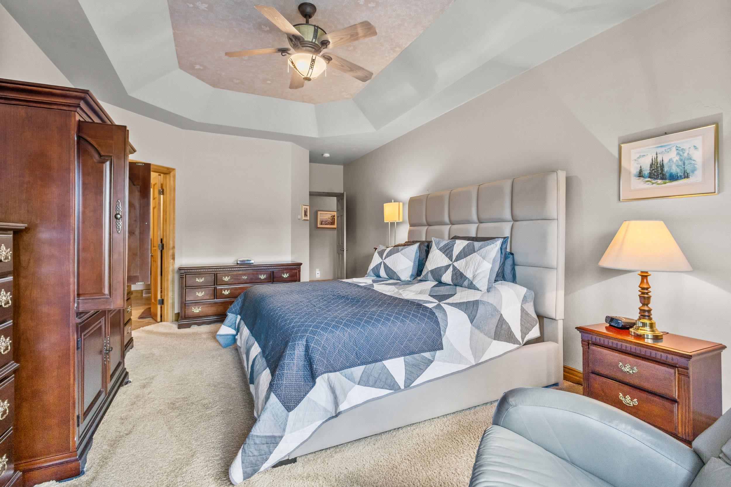 Neenah, Wisconsin, 54956, United States, 3 Bedrooms Bedrooms, ,4 BathroomsBathrooms,Residential,For Sale,1938221