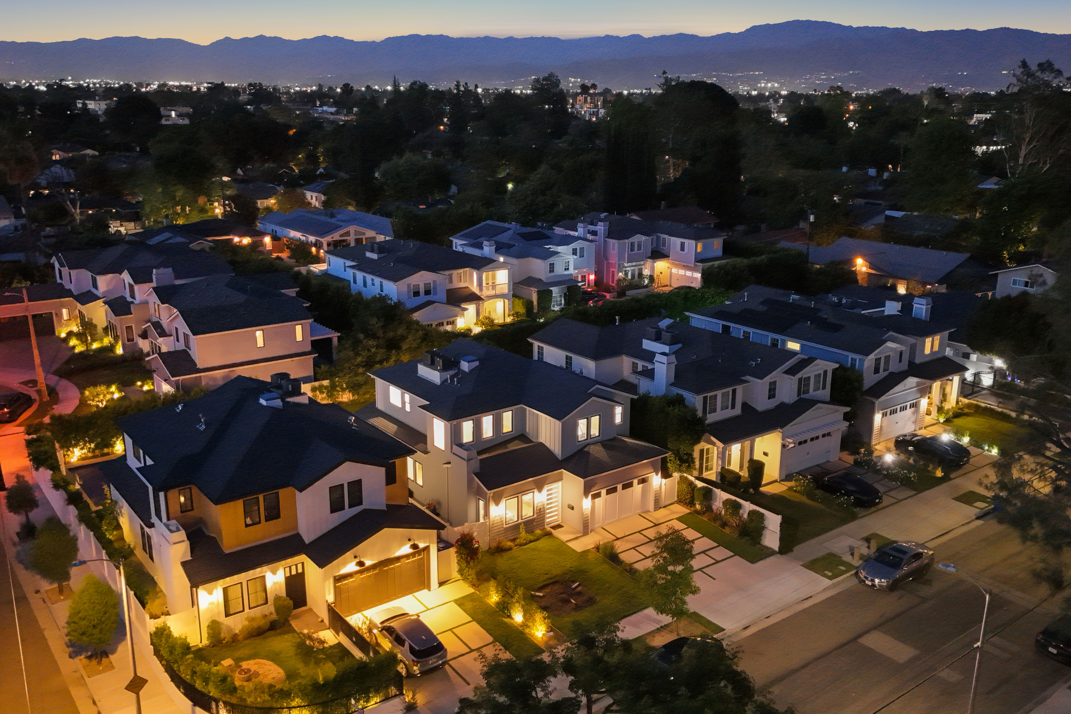  12341 Addison Street - 物件實景