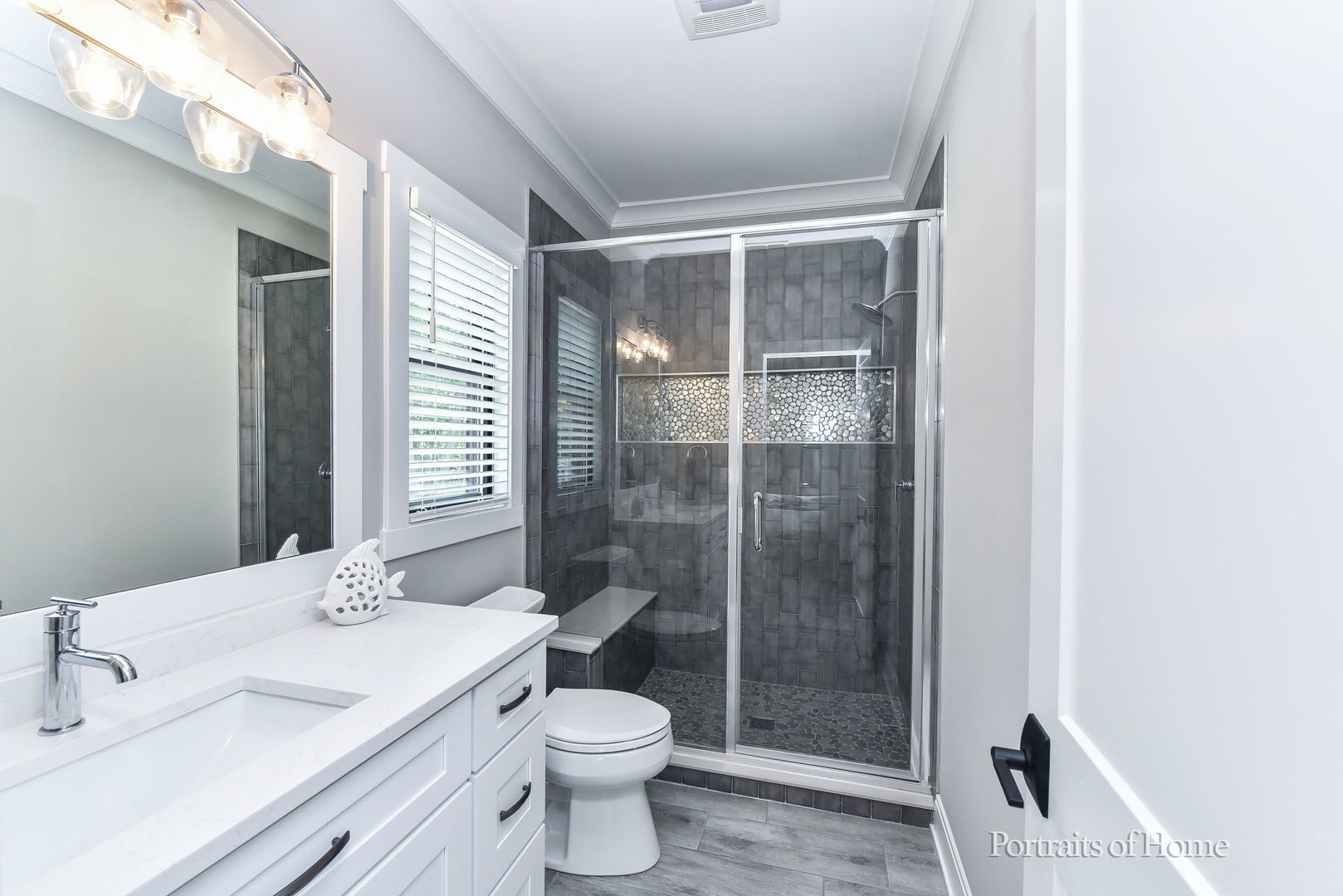 Naperville, Illinois, 60563, United States, 4 Bedrooms Bedrooms, ,4 BathroomsBathrooms,Residential,For Sale,1992094