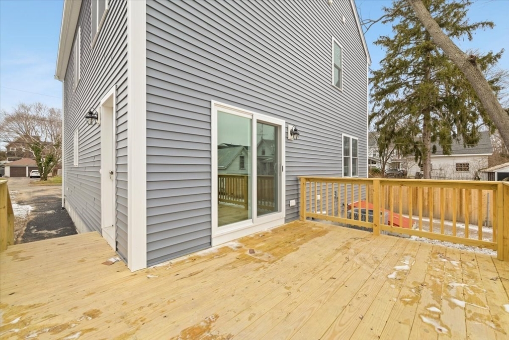 Brockton, Massachusetts, 02301, United States, 4 Bedrooms Bedrooms, ,3 BathroomsBathrooms,Residential,For Sale,1846360