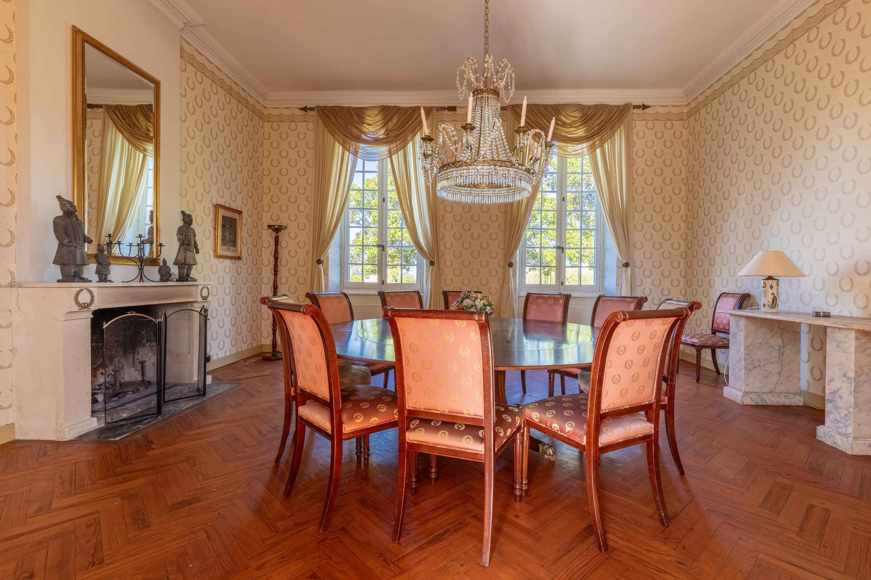 25 KM FROM BORDEAUX – STUNNING COUNTRY ESTATE – 10 HECTARES – NUMEROUS OUTBUILD… - 物件實景