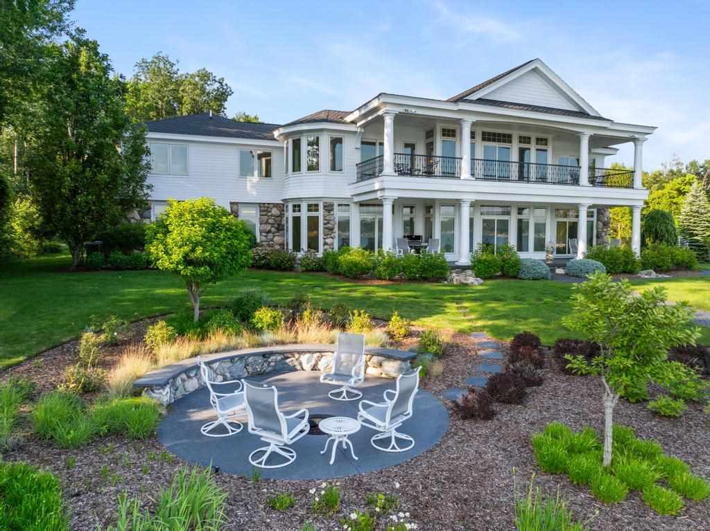 Boyne City, Michigan, 49712, United States, 5 Bedrooms Bedrooms, ,6 BathroomsBathrooms,Residential,For Sale,1890151