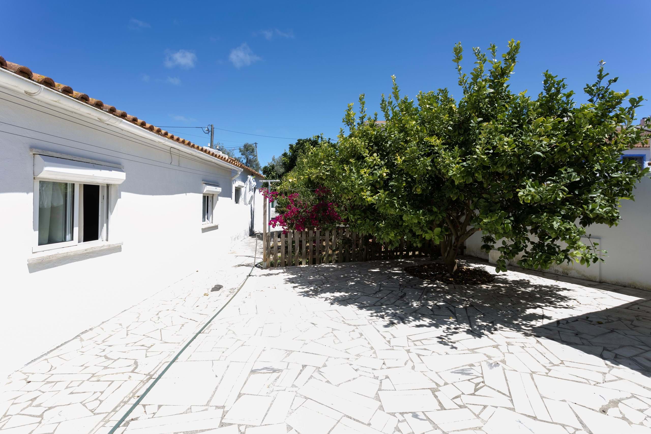 Sintra, Lisbon, 2710-728 Sintra, PT, 4 Bedrooms Bedrooms, ,2 BathroomsBathrooms,Residential,For Sale,1907582