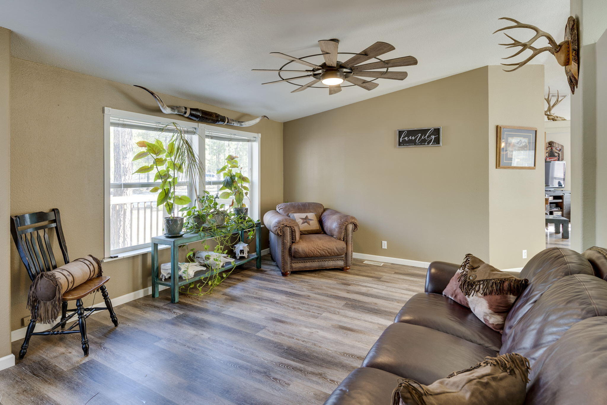 La Pine, Oregon, 97739, United States, 3 Bedrooms Bedrooms, ,2 BathroomsBathrooms,Residential,For Sale,2040090