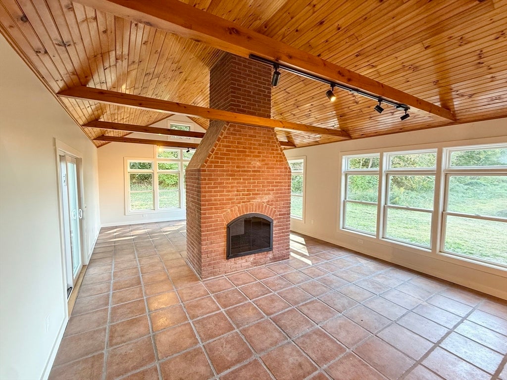 Montague, Massachusetts, 01351, United States, 3 Bedrooms Bedrooms, ,2 BathroomsBathrooms,Residential,For Sale,1956497