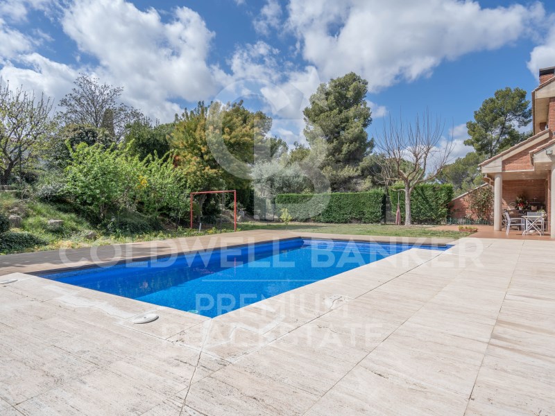 Barcelona, Cerdanyola del Vall?s, Bellaterra Barce, Cerdanyola del Vallès, Catalonia, ES, 9 Bedrooms Bedrooms, ,6 BathroomsBathrooms,Residential,For Sale,Barcelona, Cerdanyola del Vall?s, Bellaterra Barce,1481961