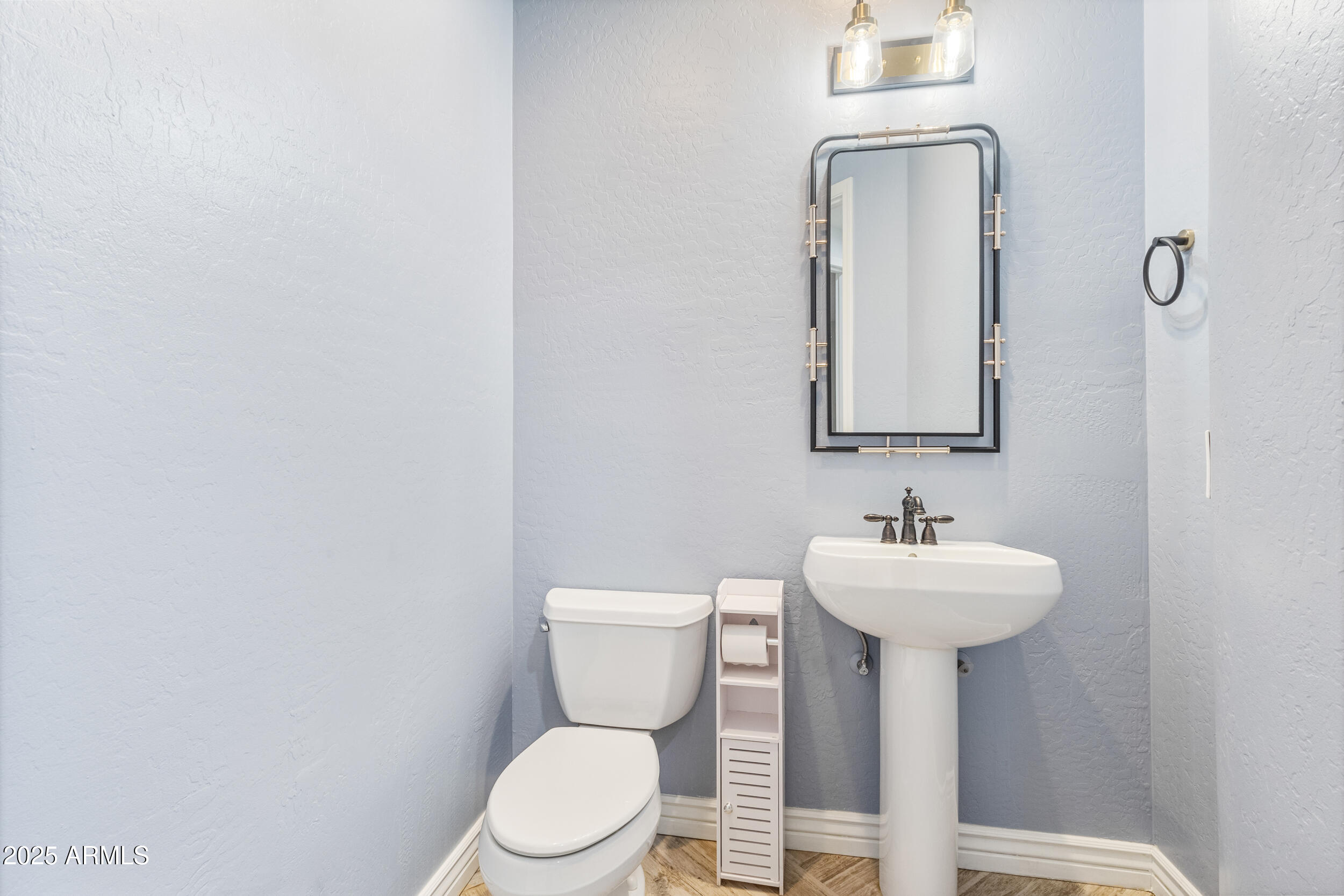 Phoenix, Arizona, 85050, United States, 5 Bedrooms Bedrooms, ,Residential,For Sale,1949706