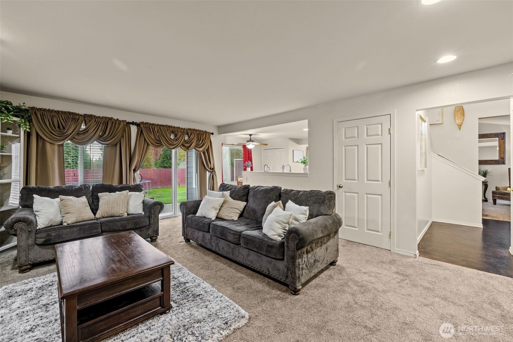 Burlington, Washington, 98233, United States, 4 Bedrooms Bedrooms, ,3 BathroomsBathrooms,Residential,For Sale,1987106