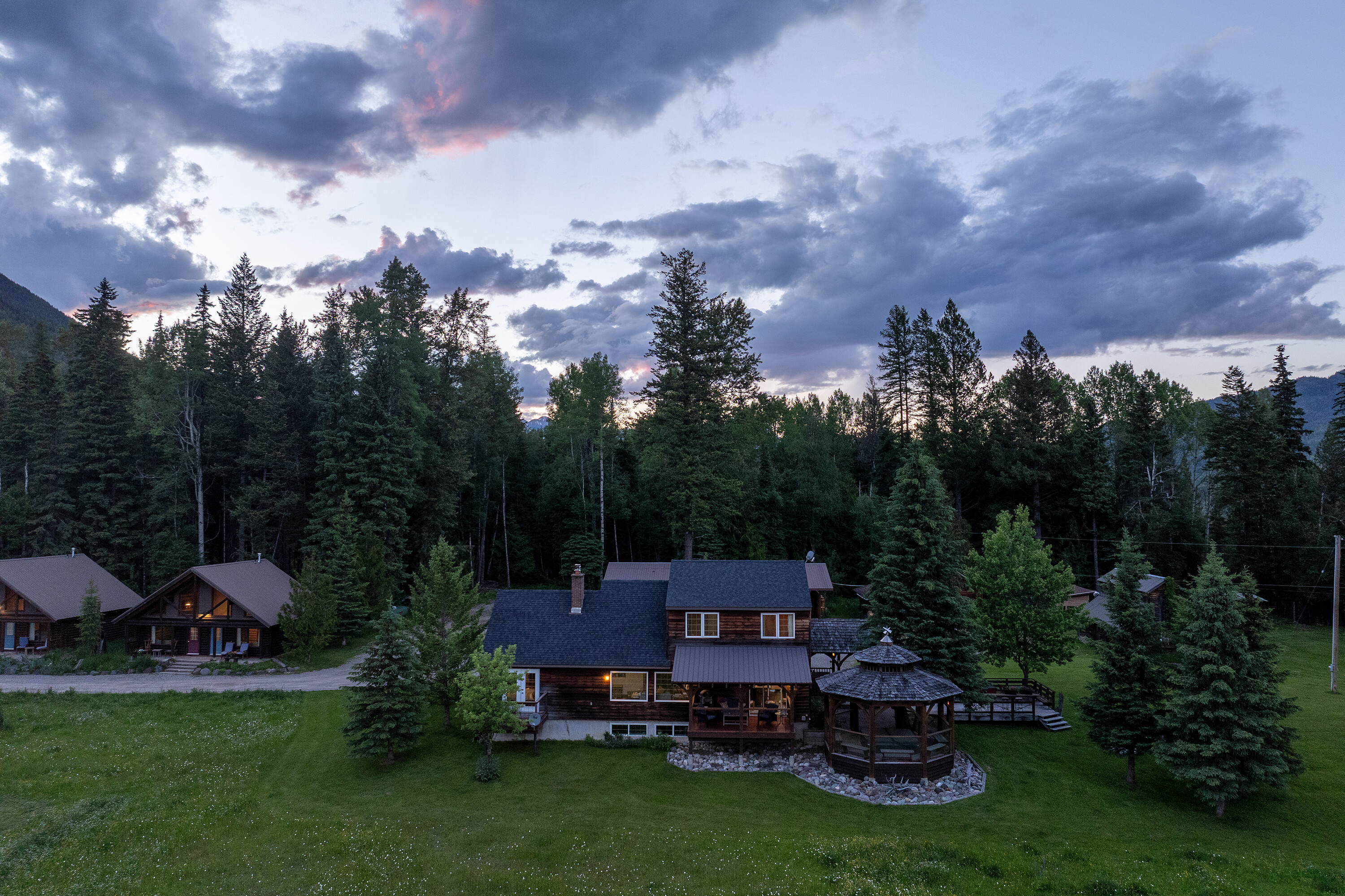  Exclusive Mountain Property - 物件實景